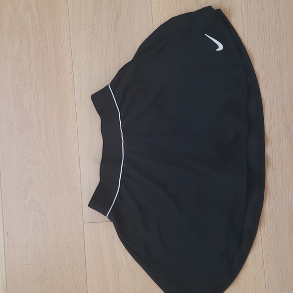 Nike Skort - Picture 1 of 2